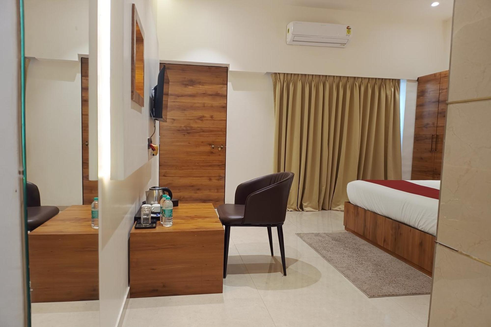 Madhav Residency Hotel & Banquet, Kalyan, Mumbai Kalyān Exterior foto