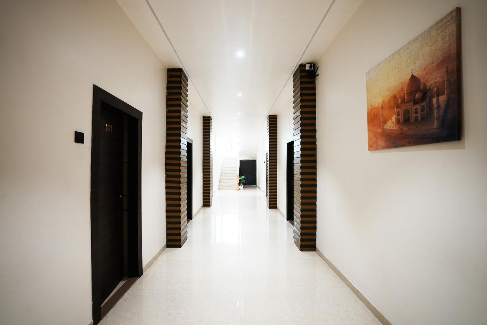 Madhav Residency Hotel & Banquet, Kalyan, Mumbai Kalyān Exterior foto