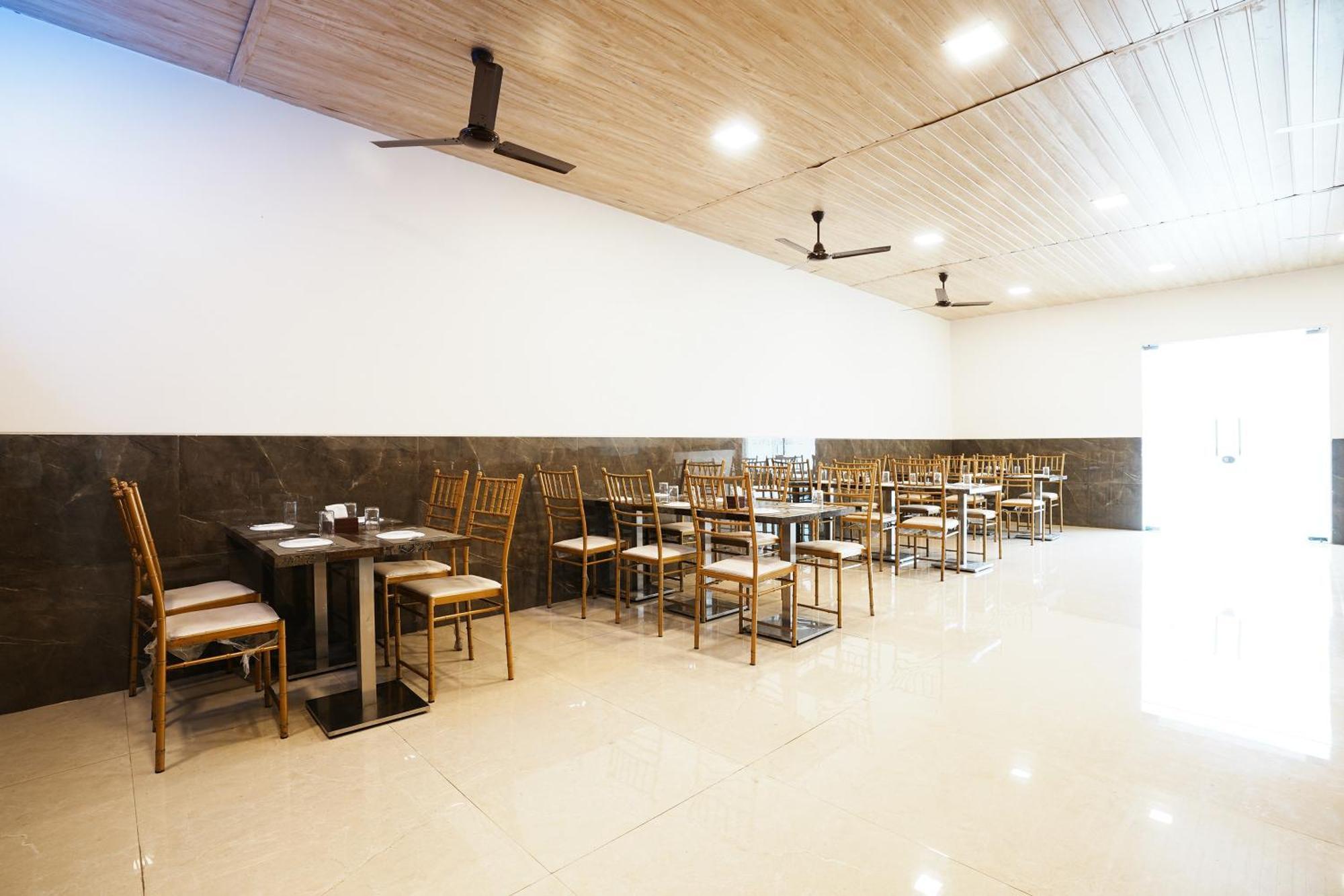 Madhav Residency Hotel & Banquet, Kalyan, Mumbai Kalyān Exterior foto
