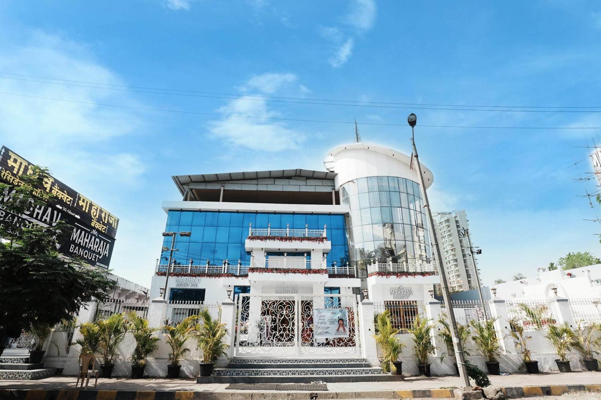 Madhav Residency Hotel & Banquet, Kalyan, Mumbai Kalyān Exterior foto